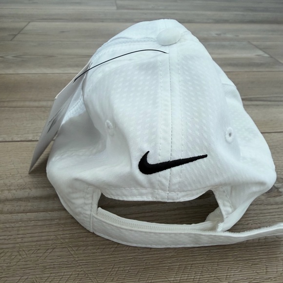 Nike Heritage86 White Dri-FIT Cap. unisex adult cap NWT - Picture 2 of 6